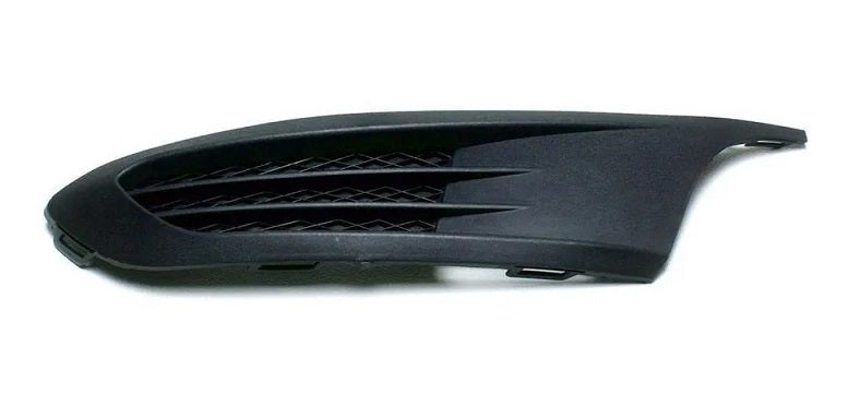 REJILLA FASCIA SIN HOYO PARA FARO JETTA 12-14