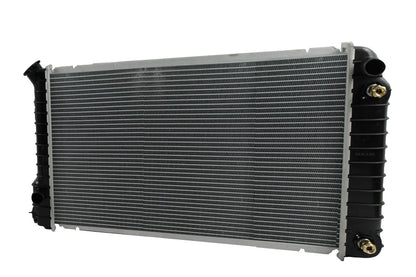 Radiador GM LLV S10, Blazer, Tahoe, S-10durango, 515, Jimmy, Sonoma T/A 82-85 26mm Tubo Soldado aut